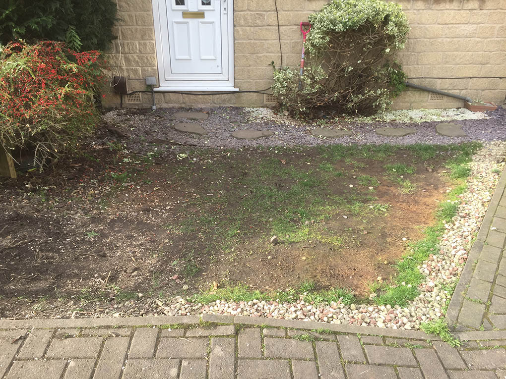 Small Front Garden York Artificial Grass - Before